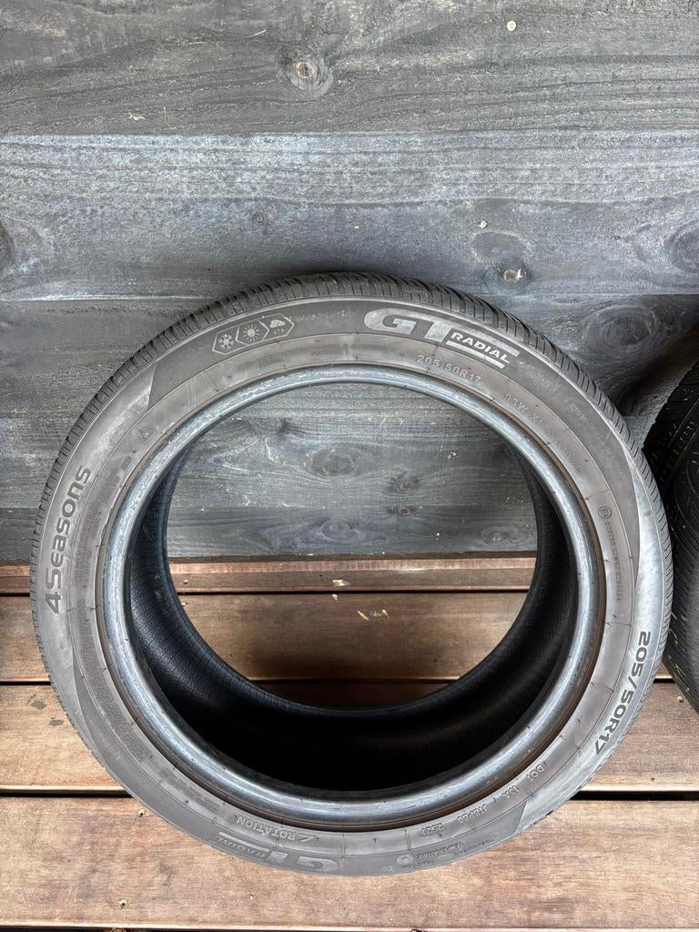 2 GT Radiale all-season banden 205/50 R17 93W XL, Auto-onderdelen, Banden en Velgen, Gebruikt, 17 inch, All Season, Band(en)