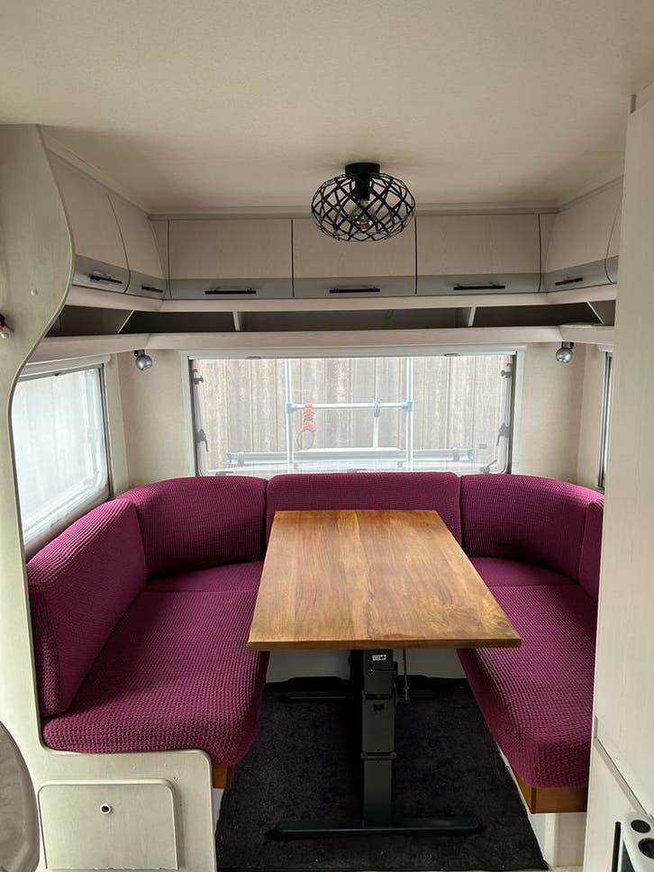 Hobby 470 – Instapklare caravan + mover + stallingsplek, Caravans en Kamperen, Caravans, Rondzit, Hobby, Dwarsbed, Particulier