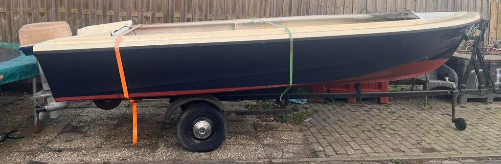8 persoons sloep bootje met trailer en moter !MOET ZSM WEG!, Ophalen