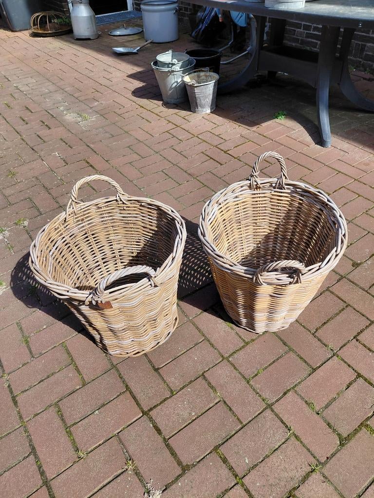 2 rieten manden met handvaten, Huis en Inrichting, Ophalen