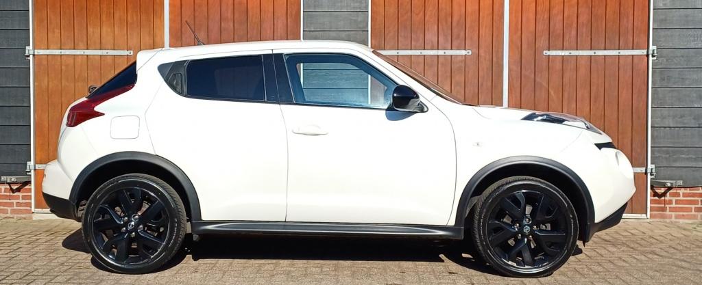 Nissan Juke 1.6 Connect Ed, Bluetooth, Camera, All seasonban, Auto's, Voorwielaandrijving, Euro 5, Stof, 4 cilinders