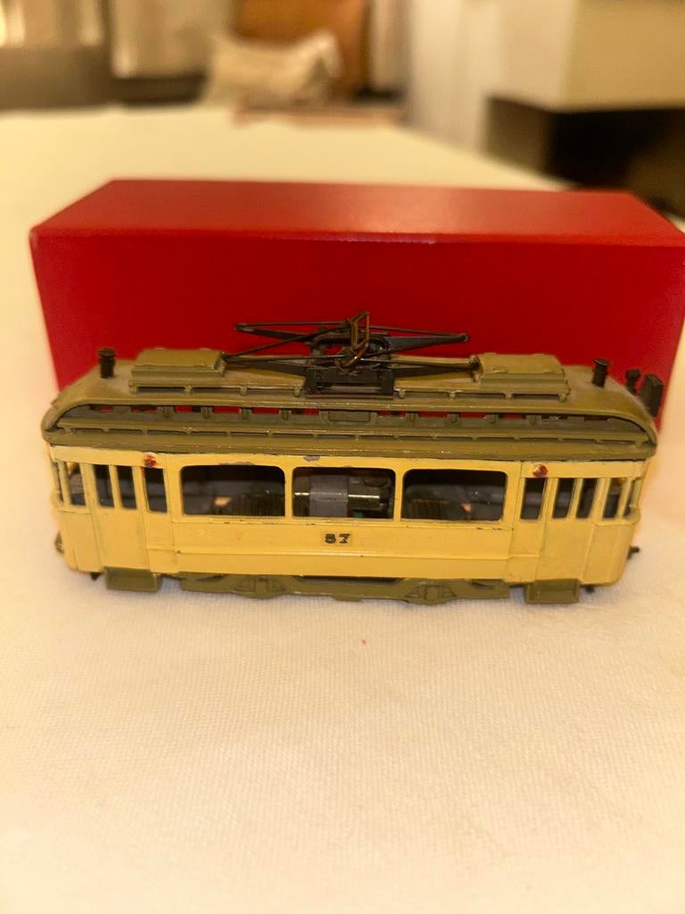 HTM Ombouwer Schaalmodel Tram - Vintage, Verzamelen, Spoorwegen en Tramwegen, Verzenden, Gebruikt, Tram, Schaalmodel