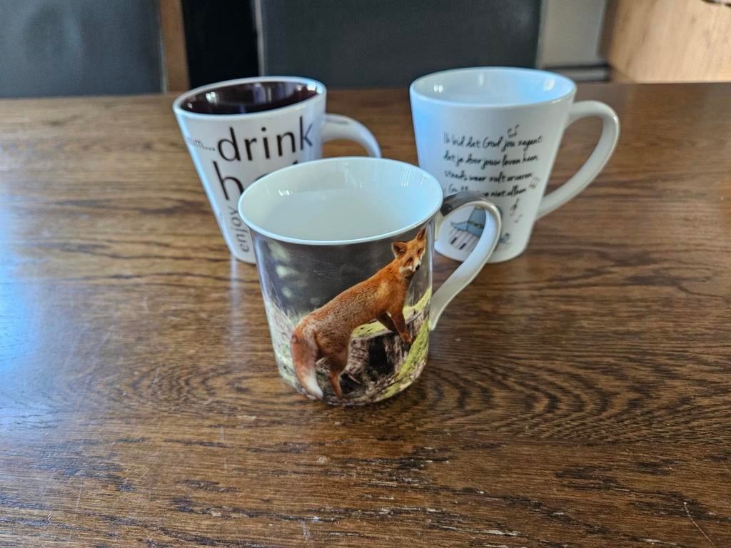 Drie Nieuwe 100% Ongebruikte Drinkbekers, Huis en Inrichting, Nieuw, Ophalen of Verzenden, Overige stijlen, Kop(pen) en/of Schotel(s)