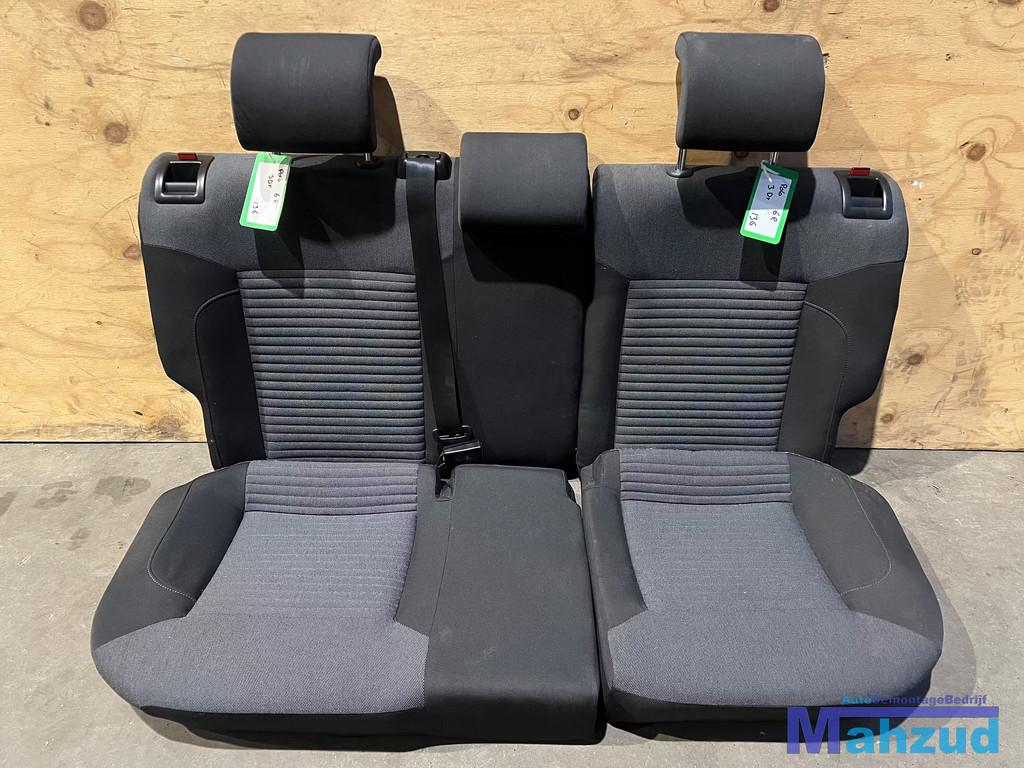 VW POLO 6R 3DEURS Achterbank 2009-2016, Gebruikt, Volkswagen, Volkswagen AG, Berliner Ring 2
38440  Wolfsburg, DE