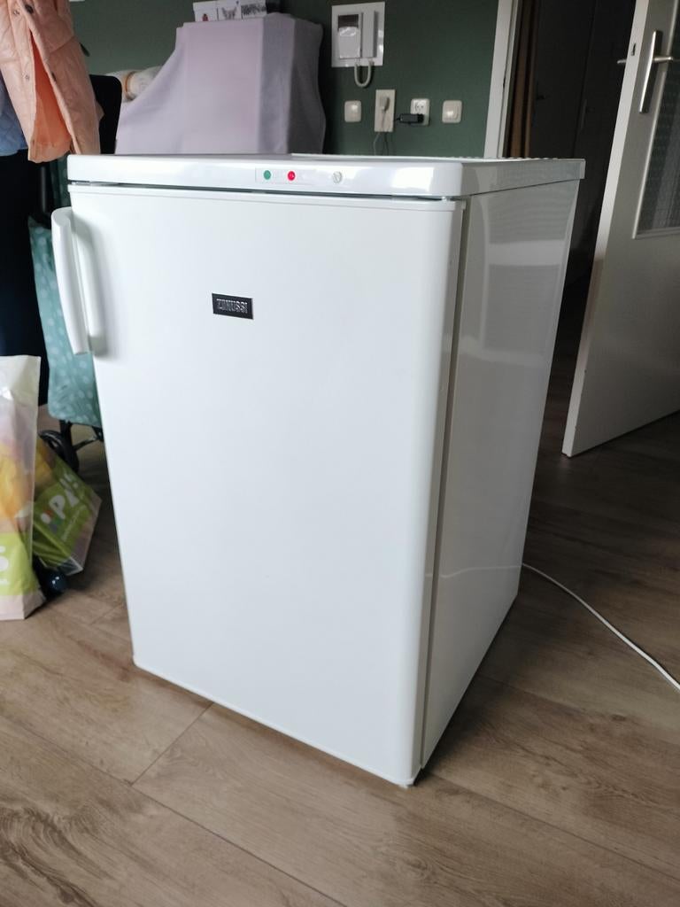 Zanussi diepvrieskast met 3 lades, Ophalen, Gebruikt, Minder dan 60 cm, 85 tot 120 cm