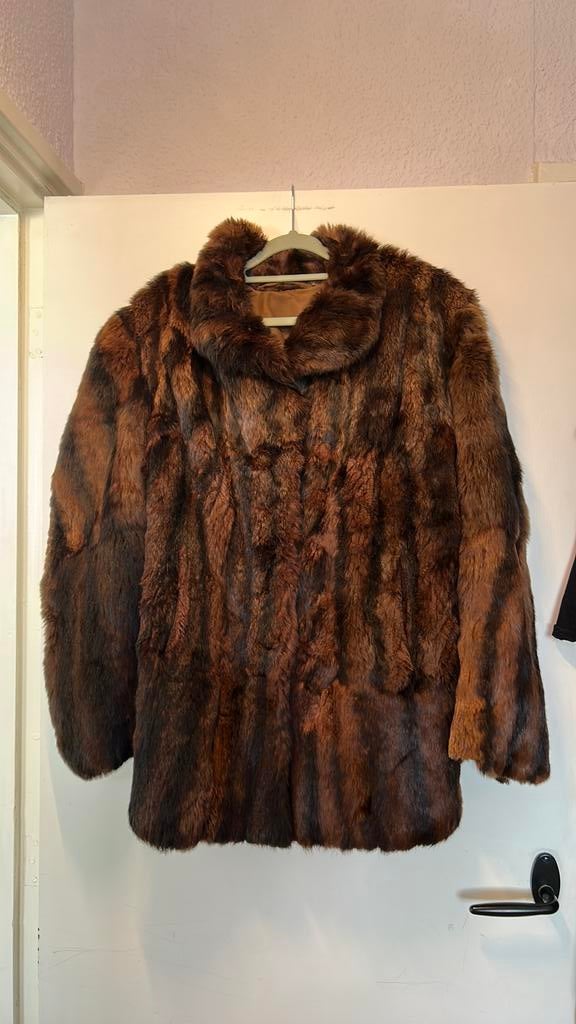 Vintage Bontjas (nerts), Kleding | Dames, Ophalen of Verzenden, Zo goed als nieuw, Maat 42/44 (L), Bruin