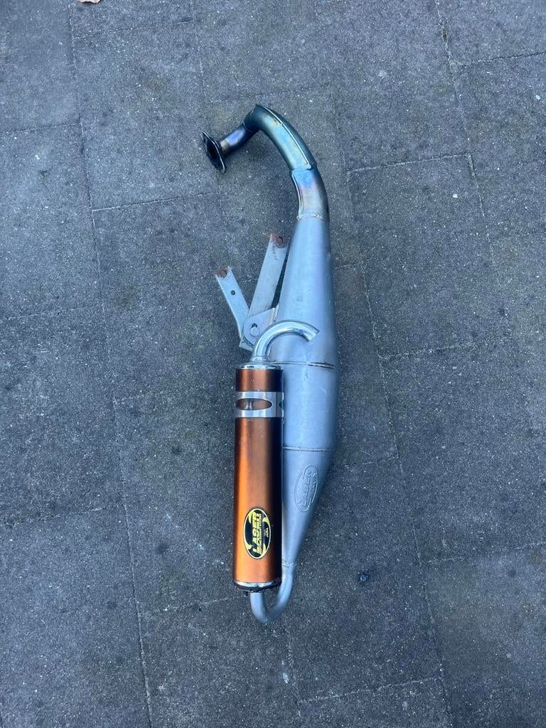 Laser uitlaat - Gebruikt maar in goede staat, Fietsen en Brommers, Brommeronderdelen | Algemeen, Gebruikt, Uitlaat, Ophalen of Verzenden