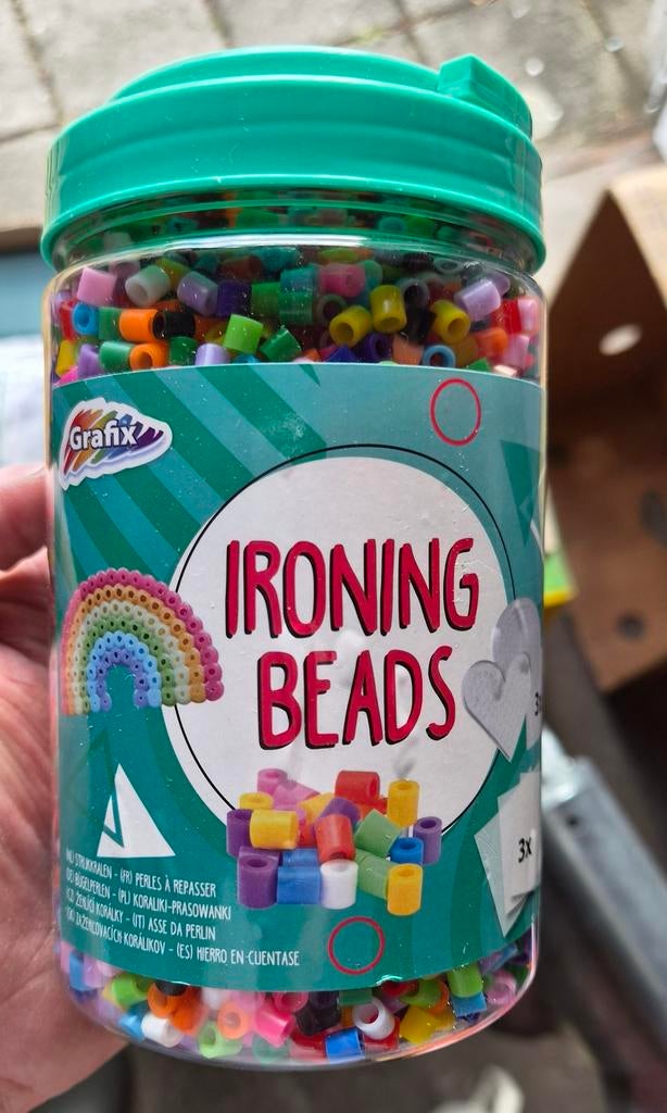 Grote bus met strijkkralen., Ophalen of Verzenden