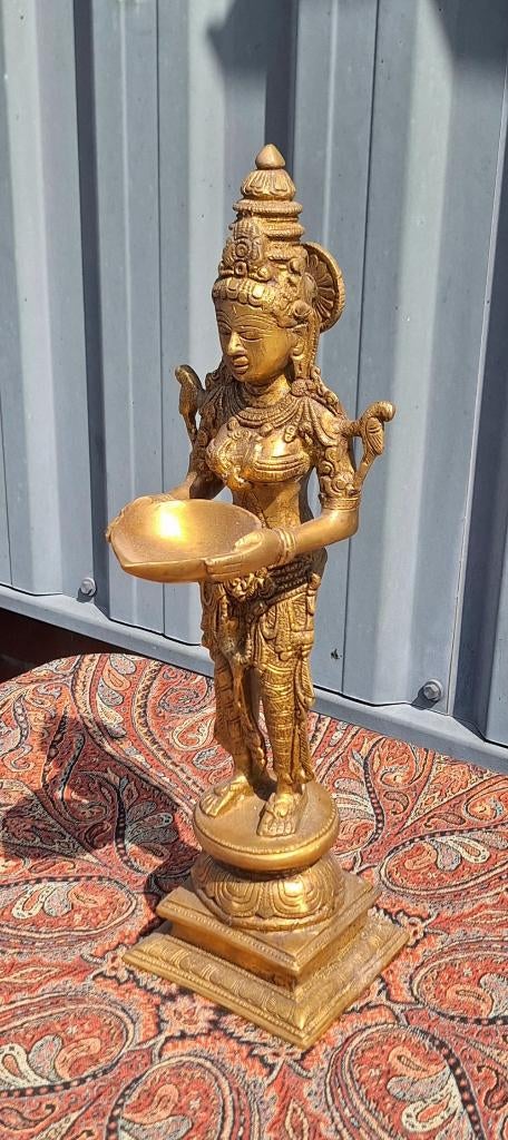Massief bronzen beeld van Hindoe Godin Lakshmi Dīpālakṣmī, Gebruikt, ., Ophalen of Verzenden, .