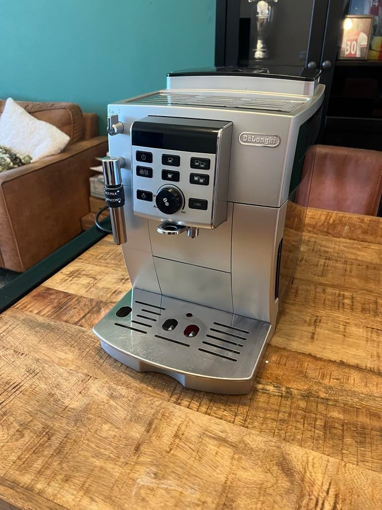 De Longhi Koffiezetapparaat - Werkt perfect, Afneembaar waterreservoir, Gebruikt, Koffiemachine, Koffiebonen