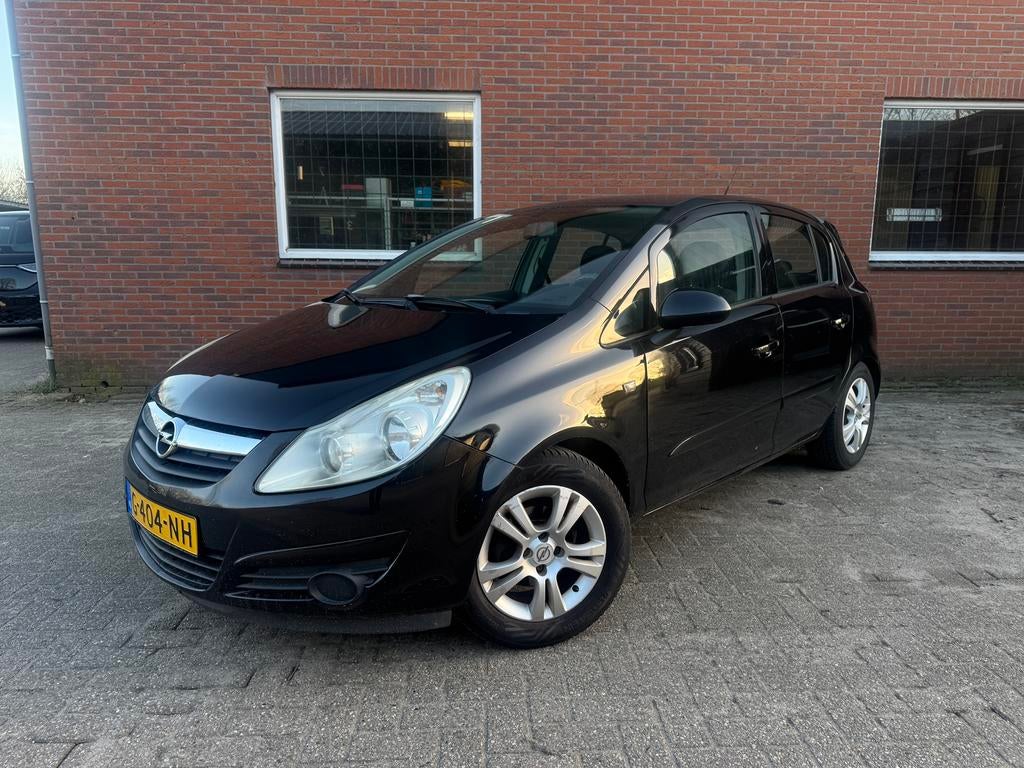 Opel Corsa 1.2 16V 5D 2007 Zwart Nieuwe Distributie, Voorwielaandrijving, Stof, Zwart, 4 cilinders