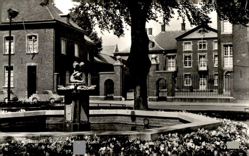 Roermond Fontein Munsterplein # 572, Verzenden, 1940 tot 1960, Gelopen, Limburg