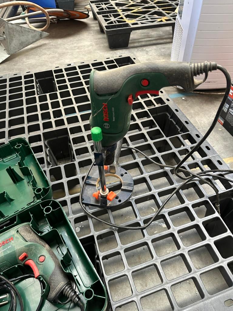 2 Bosch boormachines, Doe-het-zelf en Verbouw, Gereedschap | Boormachines, Ophalen of Verzenden, Gebruikt, Boormachine