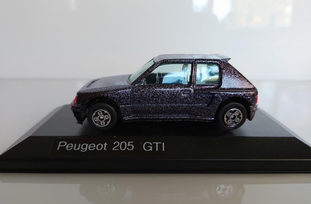 Peugeot 205 GTI Dimma T16 paars metallic 1/43 1:43, Ophalen of Verzenden, Zo goed als nieuw, Auto, Overige merken