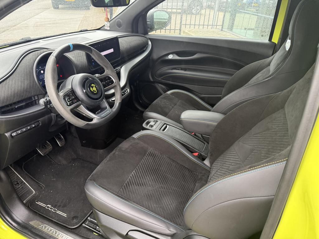 Fiat 500 Abarth Turismo 42 kWh Cabriolet WLTP rijbereik tot, Auto's, 12 maanden, Gebruikt, Zwart, Overige kleuren