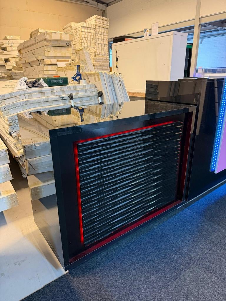 MOOI TOONBANK  BALIE TE KOOP, Ophalen, Zo goed als nieuw