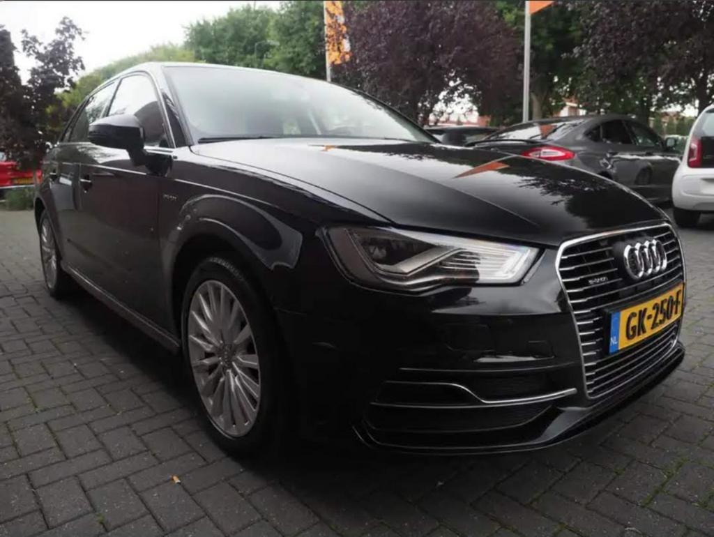 Audi A3 1.4 Tfsi 204pk E-tron Phev S Tronic 2015 Zwart, Auto's, 4 cilinders, Zwart, 1395 cc, 149 pk