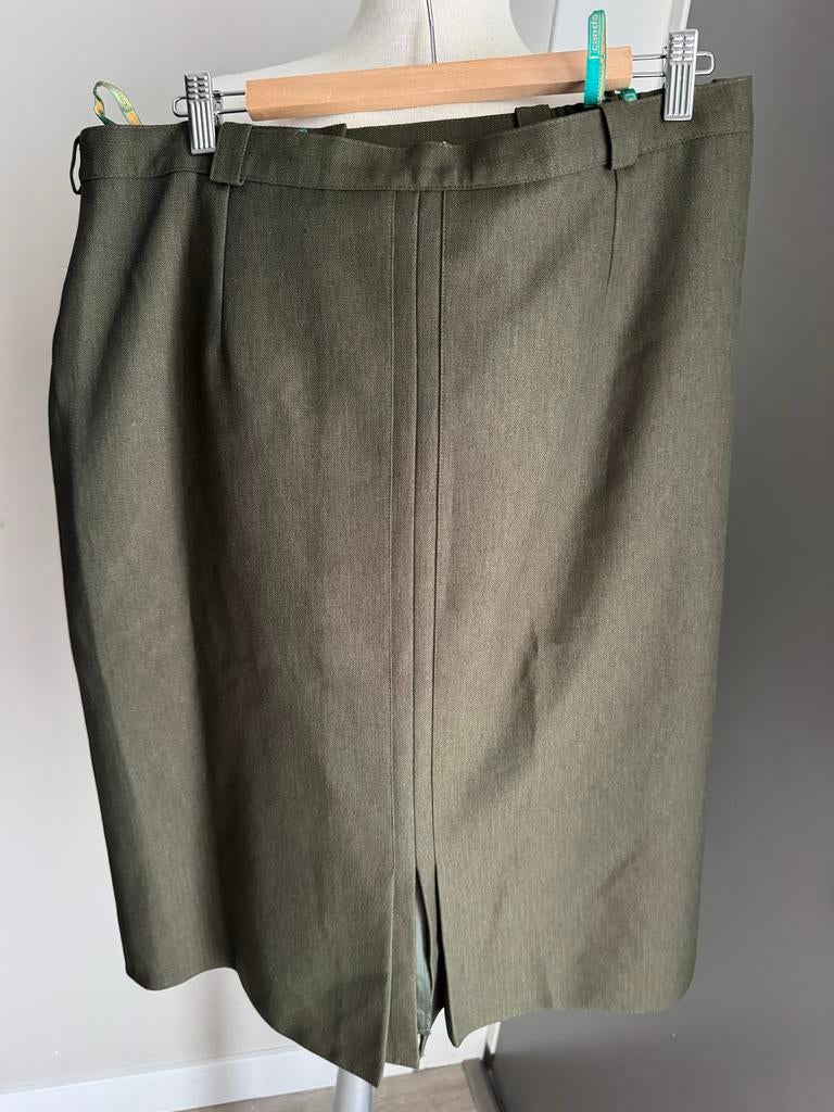 Prachtige donkergroene rok maat 50, Kleding | Dames, Rokken, Maat 46/48 (XL) of groter, Ophalen of Verzenden, Zo goed als nieuw