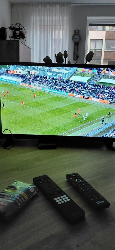 Prachtig mooie Salora 22 inch tv met afstandsbediening, Ophalen of Verzenden, Zo goed als nieuw