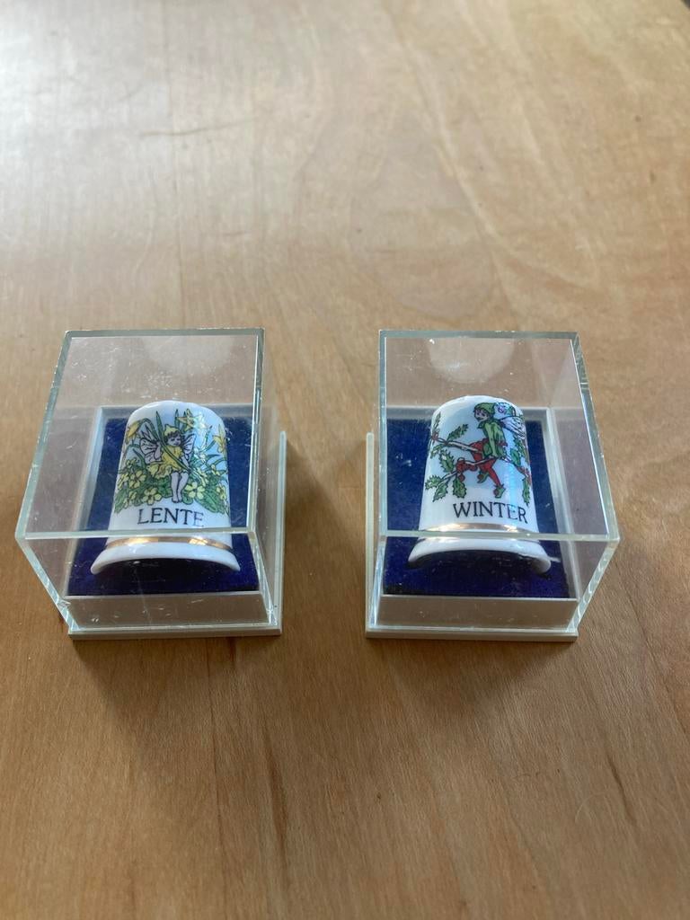 Vingerhoedjes Lente en Winter met bewaardoosjes, Ophalen, Gebruikt, Porselein, Nederland