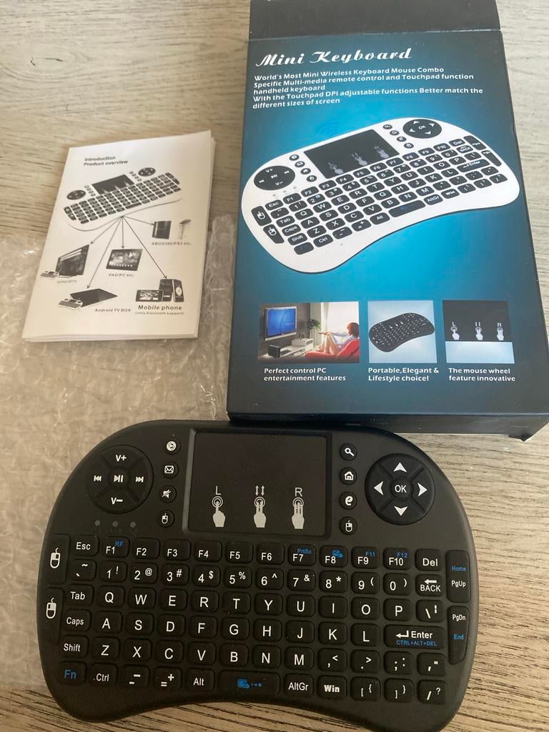 Mini Draadloos Toetsenbord met Touchpad - Nieuw, Computers en Software, Toetsenborden, Ergonomisch, Nieuw, Ophalen of Verzenden