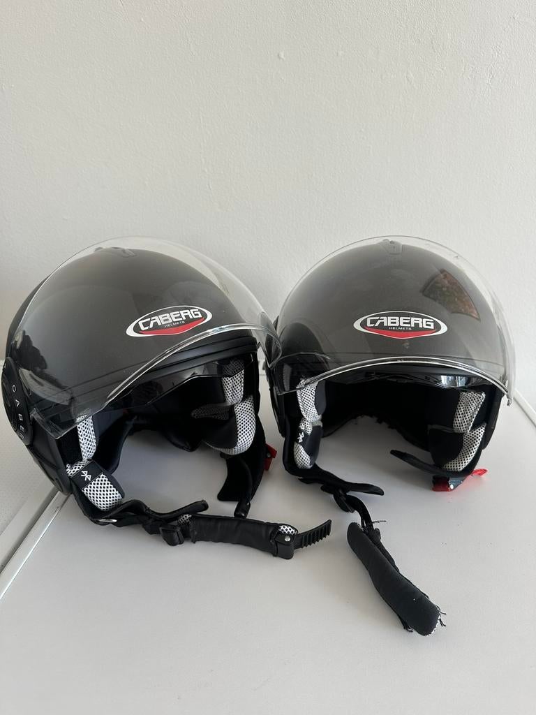 Twee Caberg helmen met Sena SMH10R intercom, Ophalen of Verzenden, Zo goed als nieuw