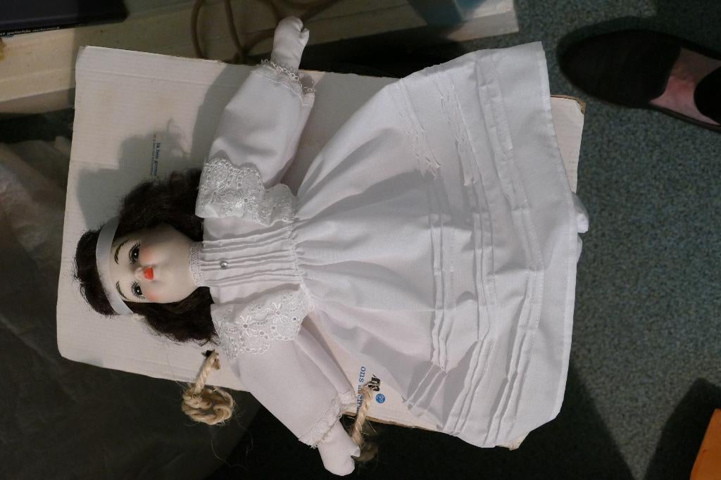 Pop met porseleinen hoofd, Verzamelen, Poppen, Ophalen of Verzenden, Pop