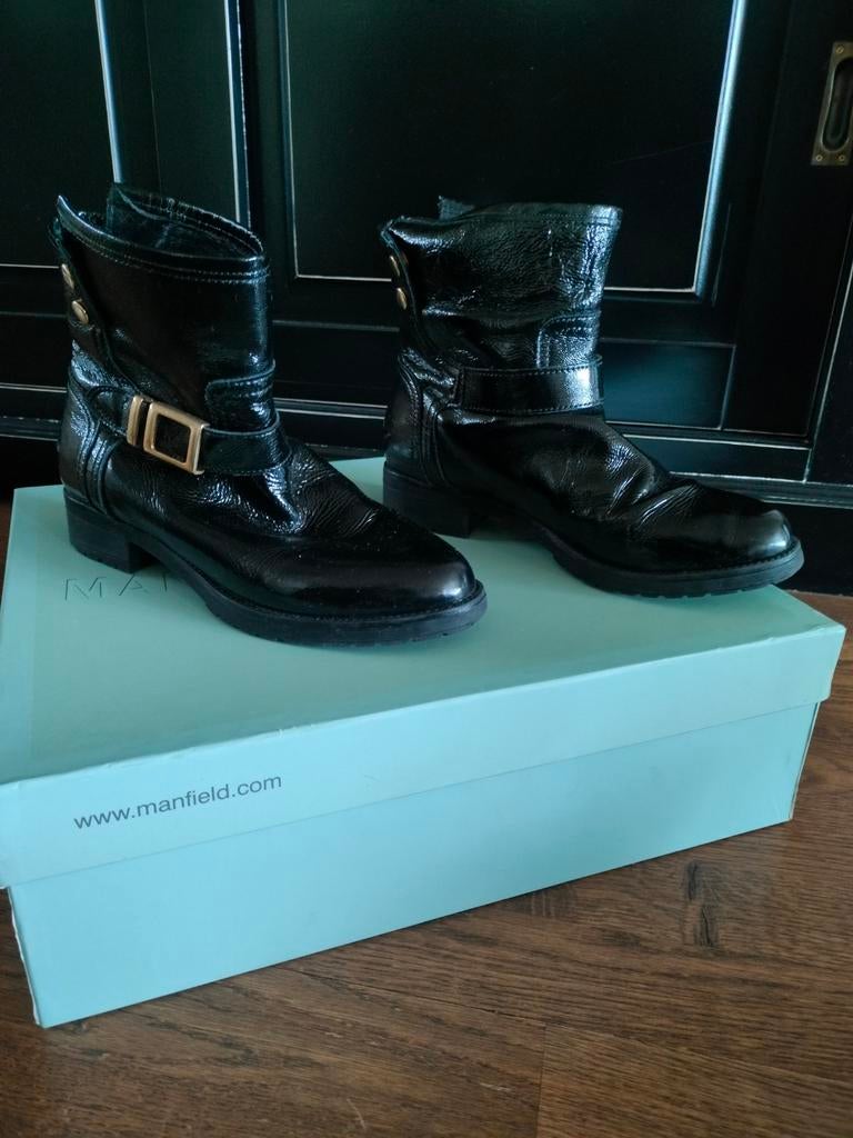 Manfield zwarte lakleren enkellaarsjes - maat 38, Zwart, Lage of Enkellaarzen, Ophalen of Verzenden, Zo goed als nieuw