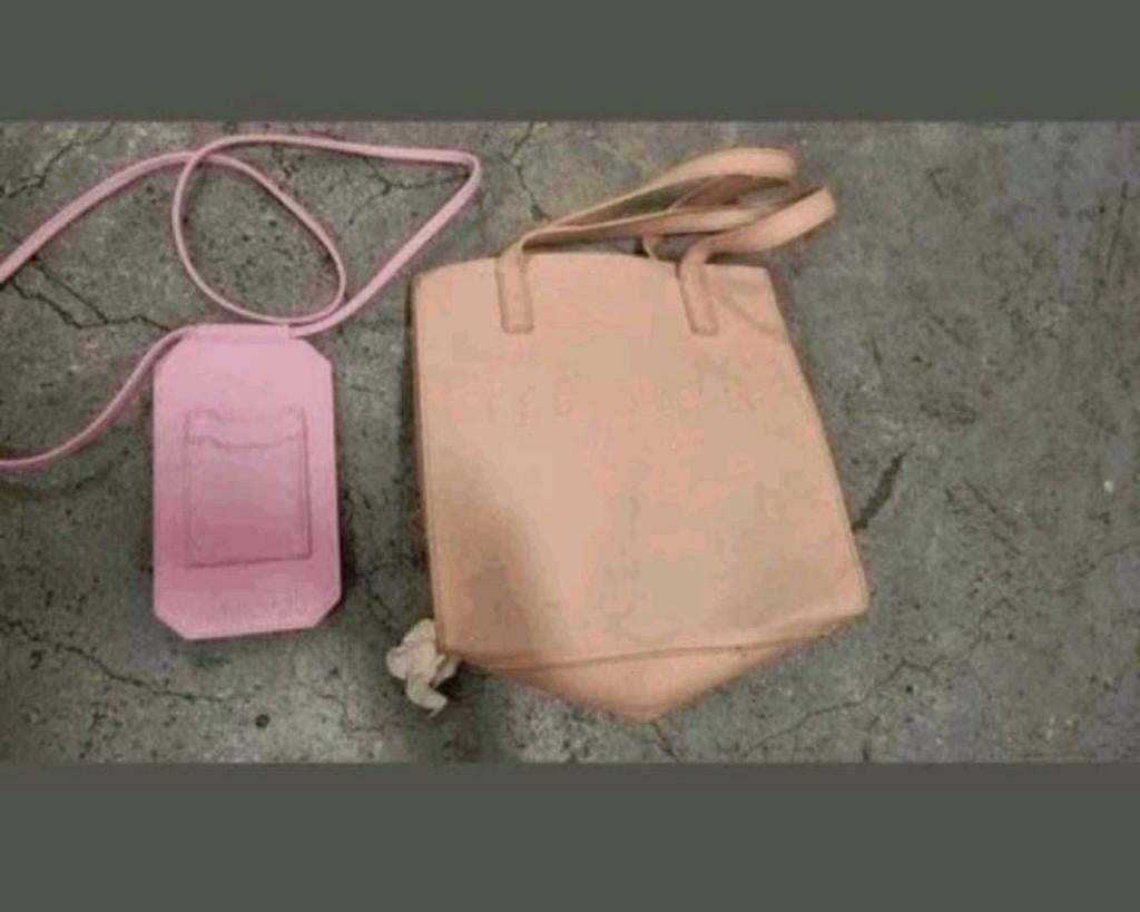 Ted Baker Schoudertas en Swarovski Crossbody Mobiele tas, Sieraden, Tassen en Uiterlijk, Tassen | Schoudertassen, Ophalen of Verzenden