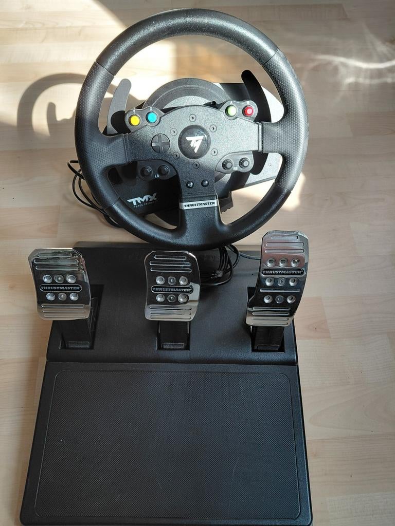 Thrustmaster T150 stuurwiel en T3PA pedalen, Ophalen of Verzenden, Gebruikt, Stuurtje of Sportattribuut, Xbox Original