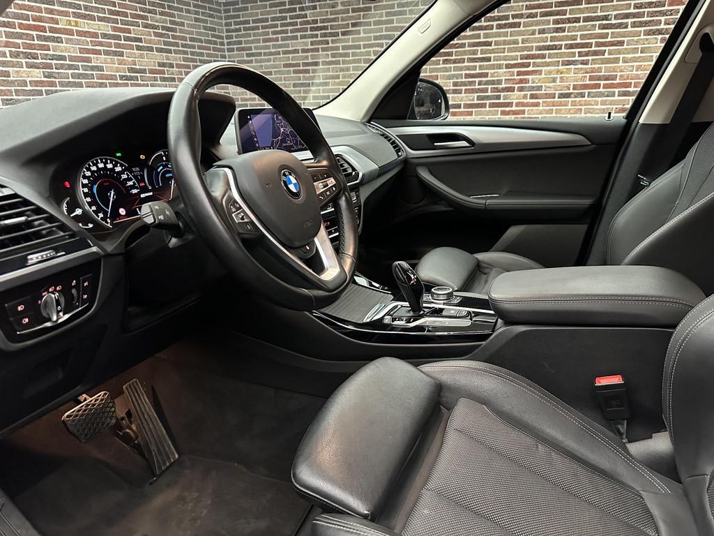 BMW X3 xDrive30e eDrive Edition | Head-up| CarPlay| Stuurver, 1998 cc, Gebruikt, 2000 kg, Leder en Stof