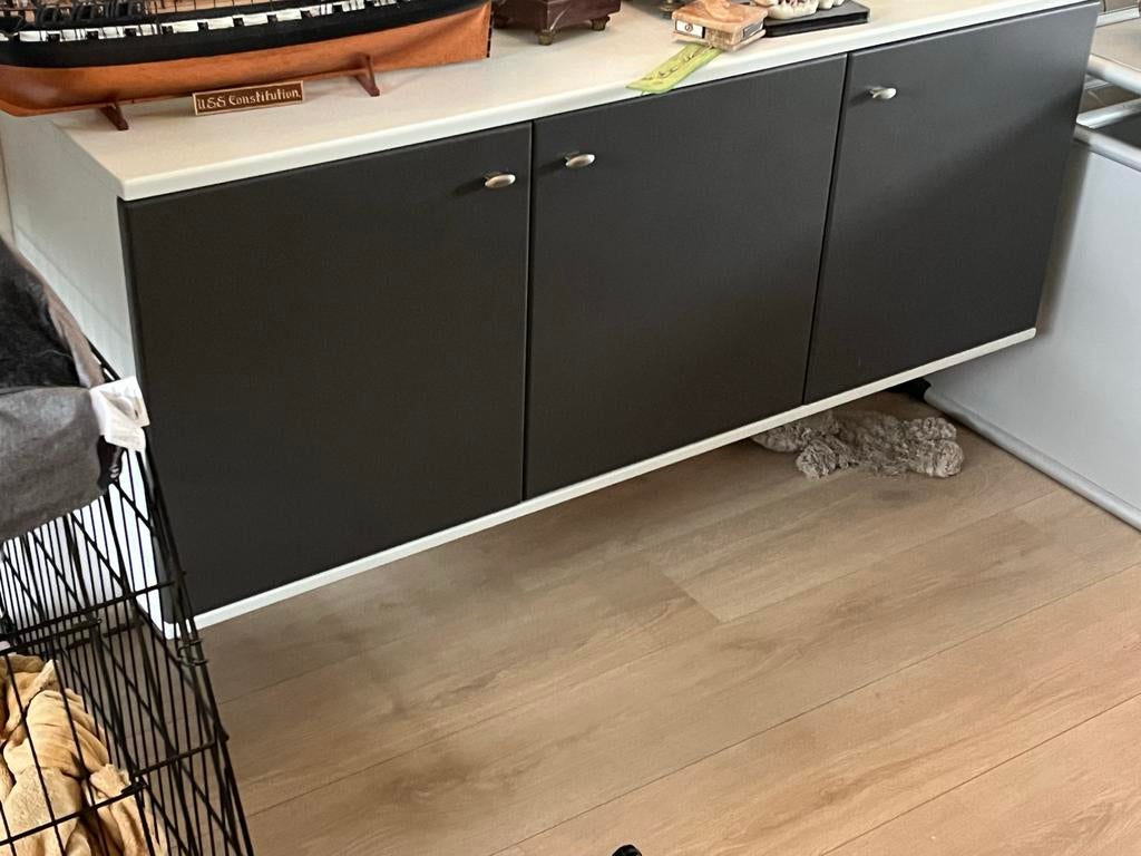 2 zwevende kasten, 135 cm breed, Ophalen, Ww, W, Zo goed als nieuw