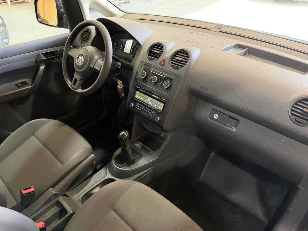 Volkswagen Caddy 1.6 TDI 2015 Zwart Schuifdeur Airco Trekhaa, Voorwielaandrijving, Euro 5, Gebruikt, 4 cilinders