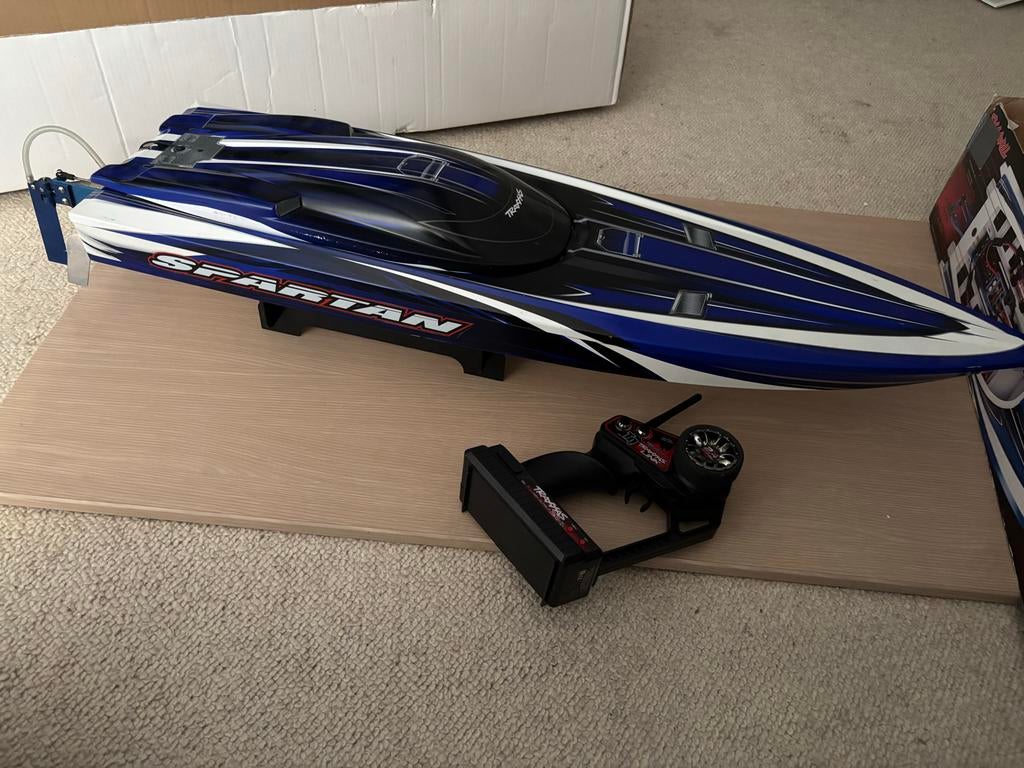 Traxxas Spartan RC Speedboot, Ophalen of Verzenden, Zo goed als nieuw