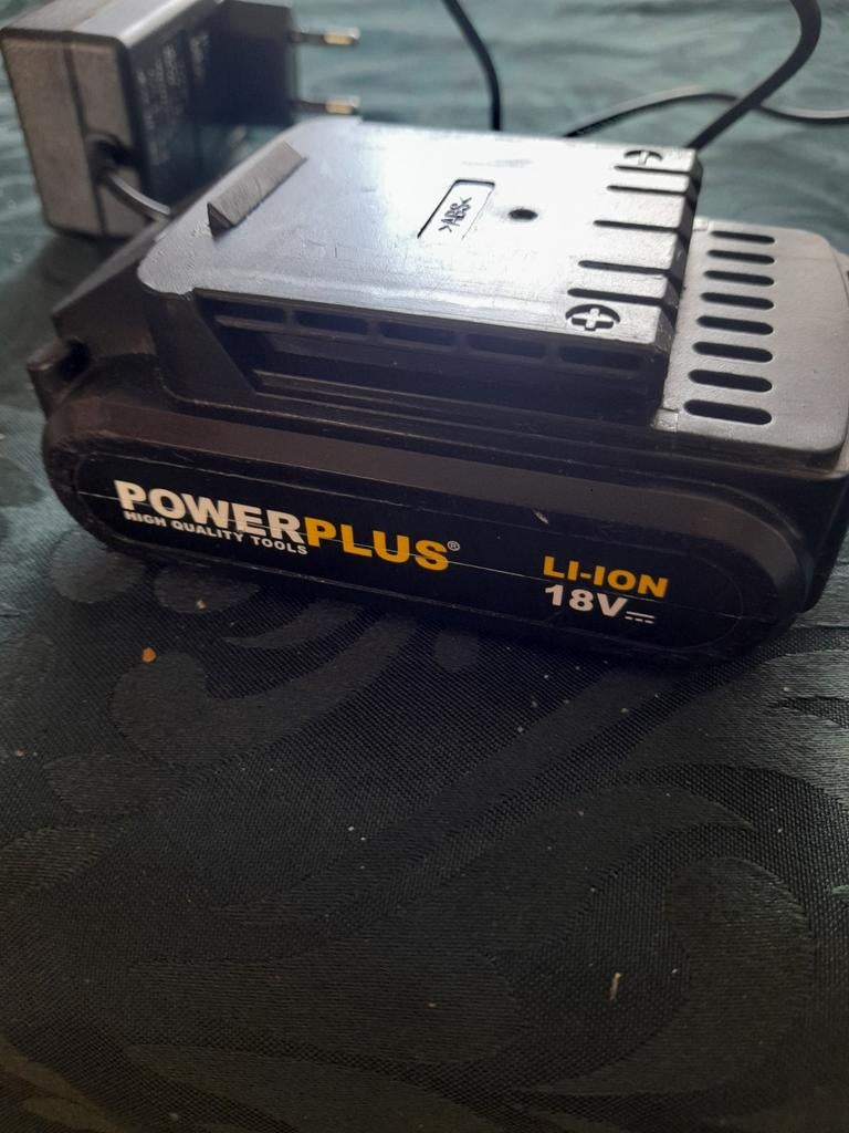 Powerplus acculader plus accu 18.v, Ophalen of Verzenden
