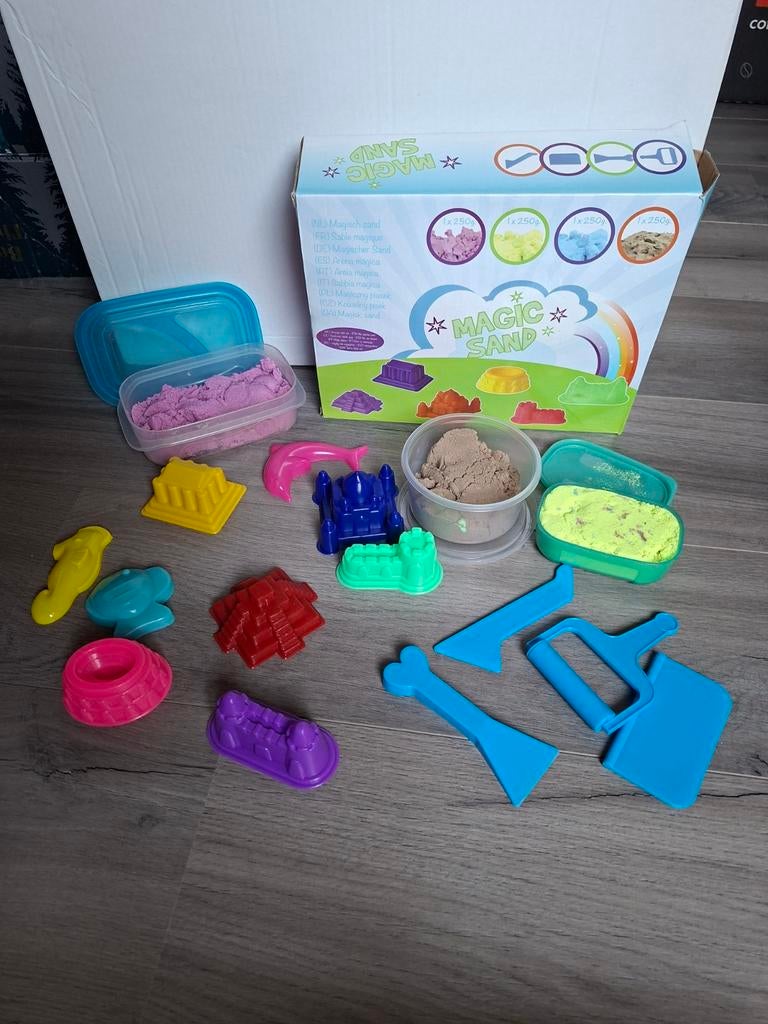 (Mag snel en goedkoop weg) Magic Sand set met vormen, Ophalen of Verzenden, Gebruikt