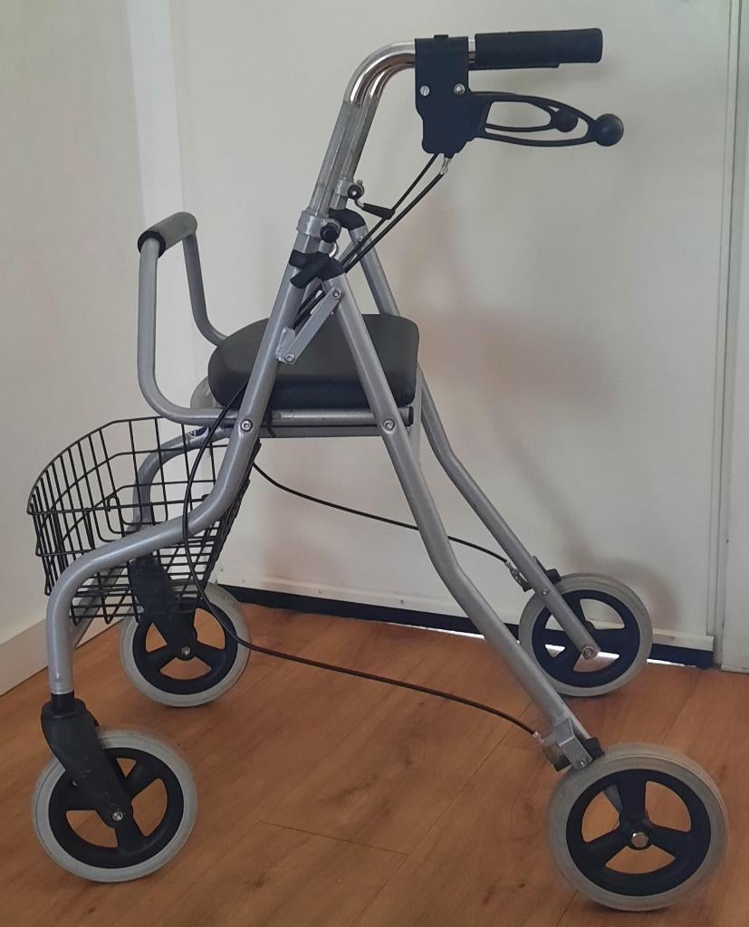 Rollator Vermeiren + Rugsteun + Mand + Lade ( z.g.a.n. ), Ophalen of Verzenden, Opvouwbaar, Zo goed als nieuw