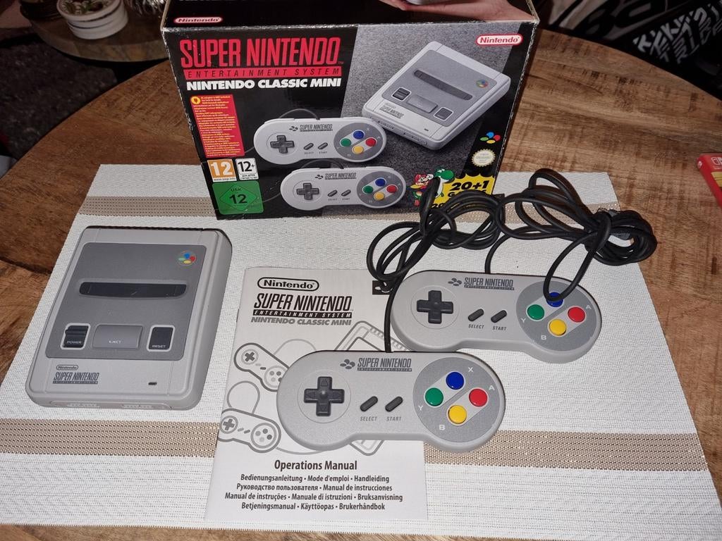 Originele nintendo snes mini classic met heel veel spellen, Spelcomputers en Games, Spelcomputers | Nintendo Super NES, Ophalen of Verzenden