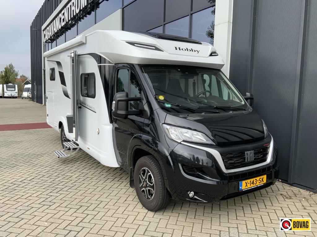 Hobby Optima De Luxe T75 HGE Zondag 19 april open, Caravans en Kamperen, Campers, Automaat, Standaard zit, Ringverwarming, Fiat