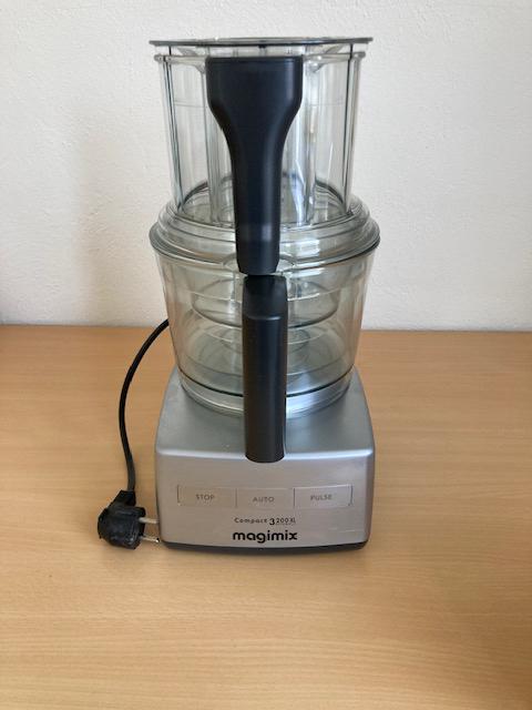 Magimix foodprocessor 3200xl + citruspers + 2 extra schijven, Ophalen of Verzenden, Gebruikt, 1 snelheid
