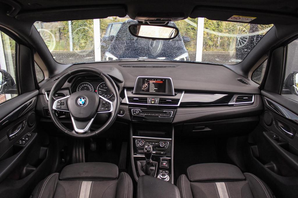 BMW 2-serie Gran Tourer 218i F46 7p. Sport-Line 7 persoons |, Auto's, BMW, Voorwielaandrijving, Gebruikt, 2-Serie Gran Tourer