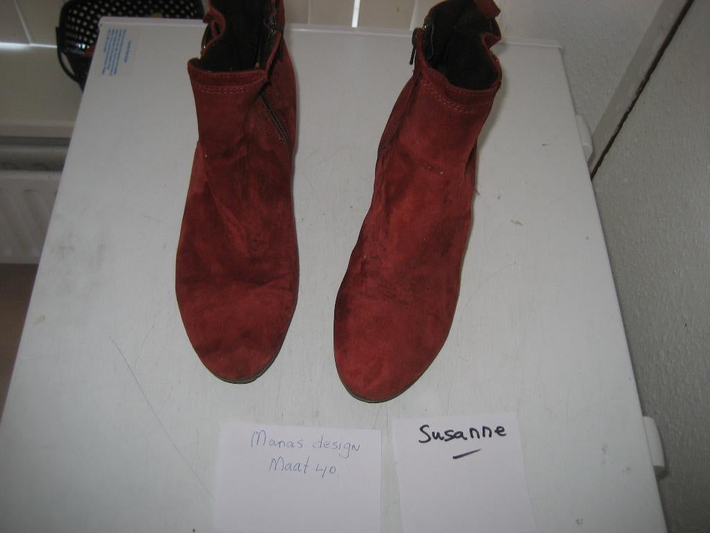 manas design laarsjes, Lage of Enkellaarzen, Ophalen of Verzenden, Gedragen, Rood