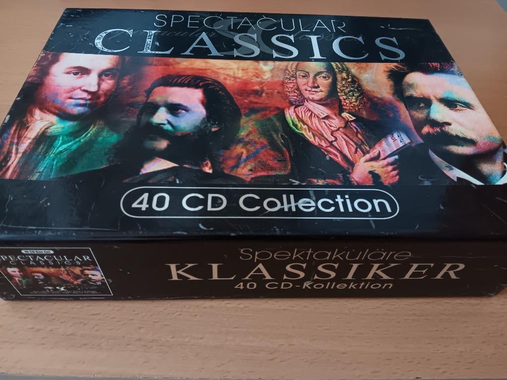 Spectacular Classics Set 40 CD Collection (mooie box), Cd's en Dvd's, Cd's | Klassiek, Ophalen, Boxset, Overige typen, Zo goed als nieuw