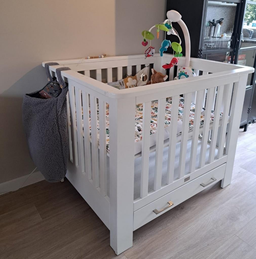 Babybox Coming Kids met lade wit, Kinderen en Baby's, Boxen, Ophalen, Gebruikt, Rechthoekig, In hoogte verstelbaar