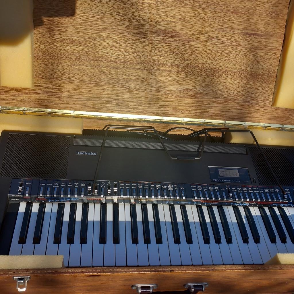 Keyboard, Ophalen, Zo goed als nieuw, 61 toetsen, Overige merken