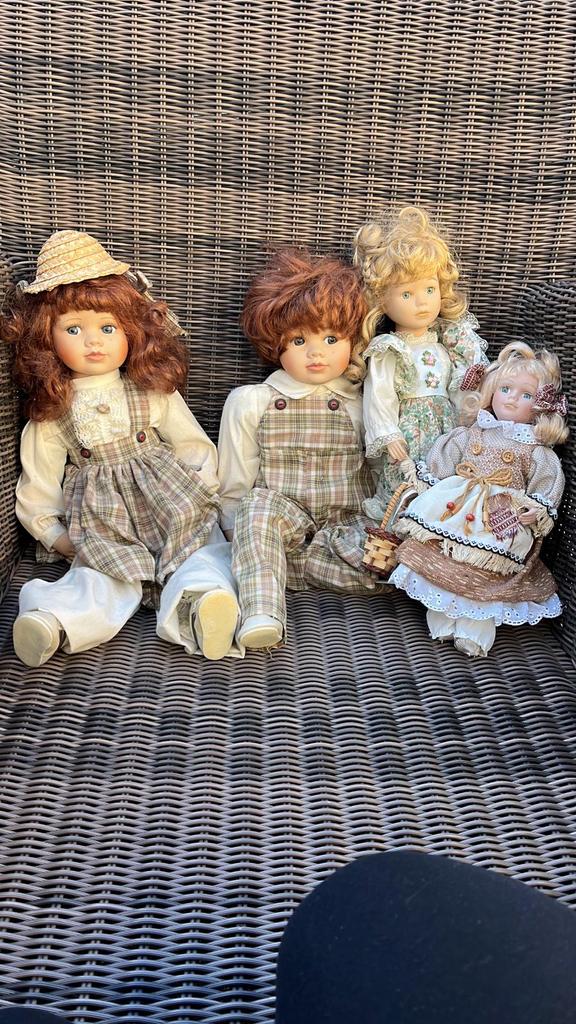 Mooie poppen, Ophalen, Zo goed als nieuw, Pop