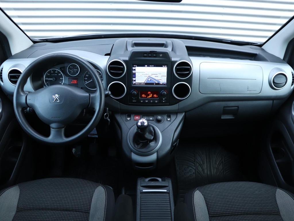 Peugeot Partner Tepee 1.2 PureTech Outdoor *Navigatie*Klimaa, Voorwielaandrijving, Stof, Gebruikt, 1199 cc