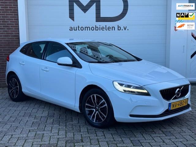 Volvo V40 2.0 T2 Nordic+ - Nieuwe DB riem-Dealer onderhouden, Voorwielaandrijving, Gebruikt, 4 cilinders, Bedrijf