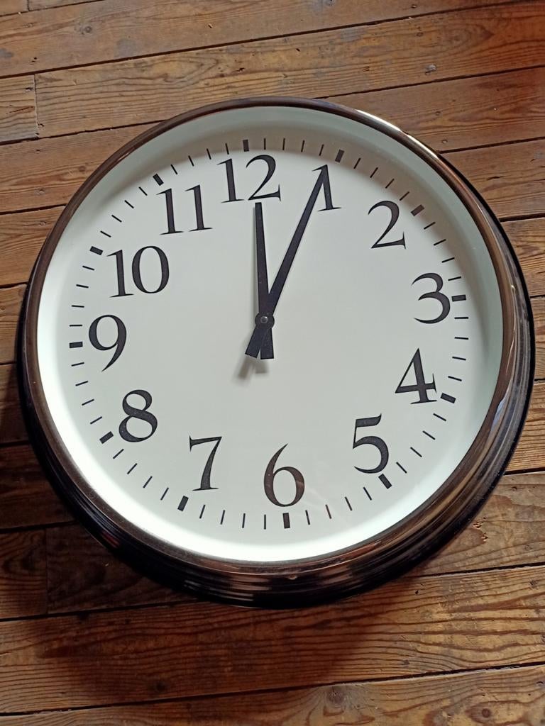 Wandklok 59cm, Huis en Inrichting, Woonaccessoires | Klokken, Ophalen of Verzenden, Wandklok