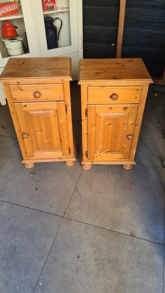 2 nachtkastjes, Huis en Inrichting, Ophalen of Verzenden, Zo goed als nieuw, Minder dan 45 cm, 55 tot 70 cm